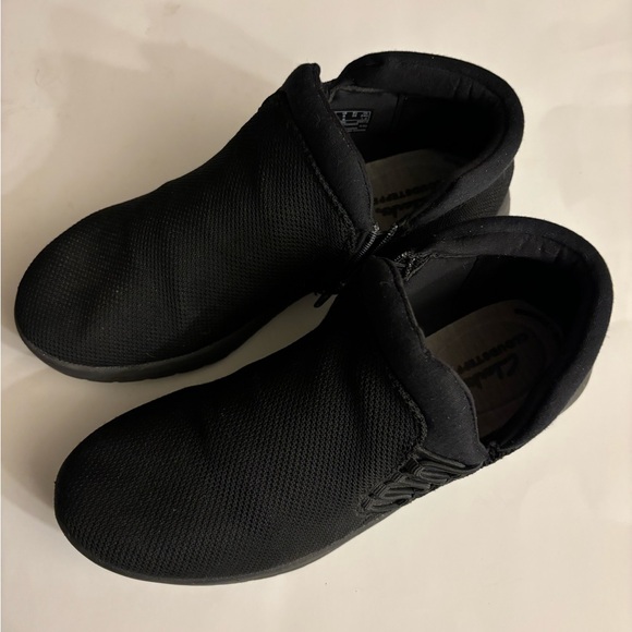 Cloudsteppers by Clarks Shoes - Clark’s Cloudsteppers Black Slip-On Shoes Size 8M